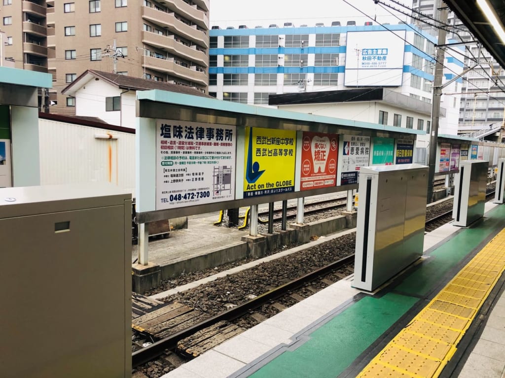 志木駅ホームドア